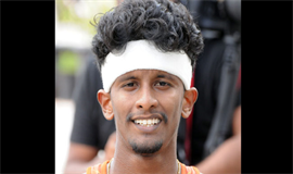 കൈ​ലാ​സി​ന്‍റെ  വി​ജ​യ​ത്തി​നു തി​ള​ക്ക​മേ​റെ