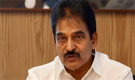 ക​രു​നാ​ഗ​പ്പ​ള്ളി​യി​ലും ഓ​ച്ചി​റ​യി​ലും കൂ​ടു​ത​ല്‍ ട്രെ​യി​നു​ക​ള്‍​ക്ക്  സ്റ്റോ​പ്പ് അ​നു​വ​ദി​ക്ക​ണം:  കെ.​സി. വേ​ണു​ഗോ​പാ​ല്‍ എംപി