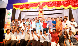 ക​ലയുടെ ഉത്സവം കൊടിയിറങ്ങി:  മ​ങ്ക​ട ഉ​പ​ജി​ല്ല ചാ​മ്പ്യ​ന്‍​മാ​ര്‍
