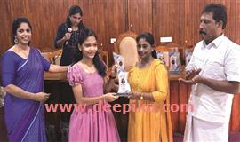 മെ​റി​റ്റ് അ​വാ​ർ​ഡ് വി​ത​ര​ണം