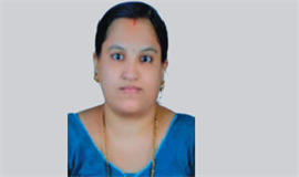വീ​ട്ടു​മു​റ്റ​ത്ത് ഭ​ർ​തൃ​മ​തി  തീ​പൊ​ള്ള​ലേ​റ്റു മ​രി​ച്ച നി​ല​യി​ൽ