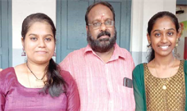 മ​ക​ളും ശി​ഷ്യ​യും ഫ​സ്റ്റ​ടി​ച്ചു മ​ന​സ് നി​റ​ഞ്ഞ് ഗു​രു