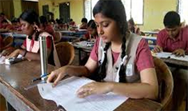 പ്ല​സ് വ​ണ്‍  പ്ര​വേ​ശ​നം:  ഒ​ഴി​വു​ക​ള്‍ വേ​ണ്ടു​വോ​ളം