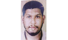 അ​റ​സ്റ്റ് ചെ​യ്യാ​ൻ ത​മി​ഴ്നാ​ട്ടി​ലെ​ത്തി​യ പോ​ലീ​സി​നെ ക​ണ്ട് പ്ര​തി  കെ​ട്ടി​ട​ത്തി​ൽ​നി​ന്ന് ചാ​ടി​മ​രി​ച്ചു
