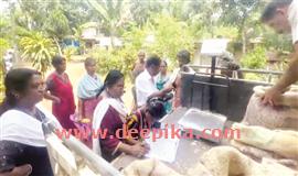 ഉ​ന്ന​തി​ക​ളി​ല്‍ ഓ​ടി​യെ​ത്തി റേ​ഷ​ന്‍​ക​ട