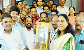 ന​ഗ​രം ക​ലോ​ത്സ​വ  ല​ഹ​രി​യി​ലേ​ക്ക്...