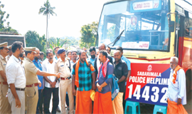 ശ​ബ​രി​മ​ല തീ​ര്‍​ഥാ​ട​നം: പോ​ലീ​സ് ഹെ​ൽപ്‌ലൈ​ന്‍ ന​മ്പ​ര്‍ സ്റ്റി​ക്ക​ര്‍ പ​തി​ച്ചു​തു​ട​ങ്ങി