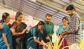 ആയ​ക്കാ​ട് പ്രീ​മെ​ട്രി​ക് ഹോ​സ്റ്റ​ലി​ൽ  ഹോസ്റ്റ​ൽ ഡേ ​ആ​ഘോ​ഷം