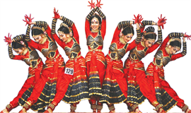 താള മേളം  തപ്പും കൊട്ടും...ക​ണ്ണൂ​ർ നോ​ർ​ത്ത് കു​തി​ക്കു​ന്നു