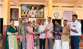 എ​സ് പി​സി കേ​ഡ​റ്റു​ക​ള്‍ രോ​ഗി​ക​ള്‍​ക്ക് വ​സ്ത്ര​ങ്ങ​ള്‍ ന​ല്‍​കി