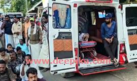 പഞ്ചായത്തംഗവും അമ്മയും തൂങ്ങി മരിച്ച സംഭവം: മൃതദേഹങ്ങളുമായി കോൺഗ്രസ് പോലീസ് സ്റ്റേഷൻ ഉപരോധിച്ചു