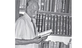 ത​ല​യ​ല്‍ കേശവൻനായരുടെ സ്മ​ര​ണ​ക​ള്‍​ക്ക് പ​ത്താ​ണ്ട്