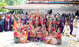 കൃ​ഷ്ണ​ലീ​ല​ക​ളി​ൽ ആ​റാ​ടി...
