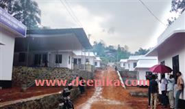 മാ​താ​പി​താ​ക്ക​ളു​ടെ സ്മ​ര​ണ​യ്ക്ക് 25 സ്‌​നേ​ഹ​വീ​ടു​ക​ളുമായി ആ​ണ്ടൂ​ക്കു​ന്നേ​ല്‍ കു​ടും​ബാം​ഗ​ങ്ങ​ള്‍