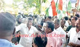 കോ​ൺ​ഗ്ര​സ് ന​ട​ത്തി​യ മാ​ർ​ച്ച് കോ​ണ്‍​ഗ്ര​സ്  നേ​താ​വുത​ന്നെ ത​ട​ഞ്ഞ​ത് വി​വാ​ദ​ത്തി​ൽ