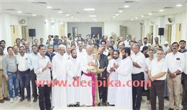 മാ​ർ തോ​മാ​ശ്ലീ​ഹ​യു​ടെ വി​ശ്വാ​സ​ചൈ​ത​ന്യ​മു​ള്ള​വ​രാ​യി​രി​ക്ക​ണം  പാ​സ്റ്റ​റ​ൽ കൗ​ണ്‍​സി​ൽ അം​ഗ​ങ്ങ​ൾ: മാ​ർ പൊ​ഴോ​ലി​പ്പ​റ​ന്പി​ൽ