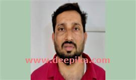 മോ​ഷ്ടി​ച്ച മൊ​ബൈ​ൽ ഫോ​ൺ വി​ല്പ​ന  ന​ട​ത്താ​ൻ ശ്ര​മി​ക്കു​ന്ന​തി​നി​ടെ പി​ടി​യി​ൽ