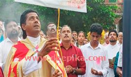 ദേ​വാ​ല​യ​ങ്ങളിൽ തി​രു​നാ​ൾ