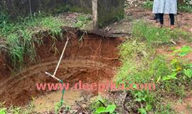 മേ​ലൂ​ർ ശാ​ന്തി​പു​ര​ത്ത്  കി​ണ​ർ ഇ​ടി​ഞ്ഞുതാണു