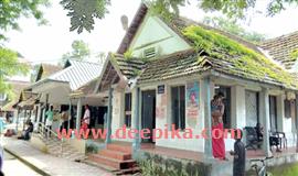 തൈ​ക്കാ​ട്ടു​ശേ​രി ആ​ശു​പ​ത്രി​ രോഗക്കിടക്കയിൽ