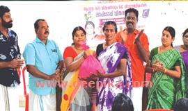കൊ​ടു​വാ​യൂ​ർ പ​ഞ്ചാ​യ​ത്ത് ആ​ശ്ര​യ  കി​റ്റു​ക​ളും ലാ​പ്‌​ടോ​പ്പു​ക​ളും നൽകി