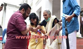കു​ടും​ബ​ങ്ങ​ൾ​ക്കു ഡി​ജി​റ്റ​ൽ റ​വ​ന്യൂ  കാ​ർ​ഡ് ന​ൽ​കും: കെ. ​രാ​ജ​ൻ