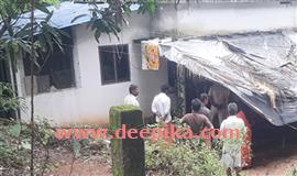 വീ​ട്ട​മ്മ​യെ മർദിച്ച് 45,000 രൂ​പ​യും സ്വ​ർ​ണാ​ഭ​ര​ണ​ങ്ങ​ളും ക​വ​ർ​ന്നു