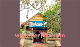 നാ​ല​മ്പ​ലദ​ർ​ശ​ന​ പു​ണ്യ​ത്തി​ന് ഒ​രു​ങ്ങി ശ്രീ​വി​ല്വാ​ദ്രി​നാ​ഥ ക്ഷേ​ത്രം