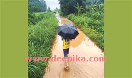 ക​നാ​ൽ​റോ​ഡി​ൽ യാ​ത്ര ചെ​യ്യ​ണോ,  നീ​ന്ത​ൽ പ​ഠി​ക്ക​ണം...