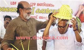 അ​നു​ശോ​ചിച്ച് ആലപ്പുഴ...