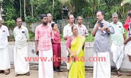 ദേ​ശീ​യ​പാ​ത​യി​ൽ ക​ഞ്ഞി​ക്കു​ഴി​യി​ല്‍ പാ​ലം:  സി​പി​ഐ പ്ര​തി​ഷേ​ധ പ്ര​ക​ട​ന​ം ന​ട​ത്തി