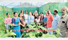 കാ​ർ​ഷി​ക ക​ർ​മ​സേ​ന​യ്ക്ക് വി​ദേ​ശ​ത്തും ഫാ​ൻ​സ്  ; ഫ്ര​ഞ്ച് സംഘം വെ​ള്ളി​യാ​മ​റ്റ​ത്ത്