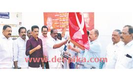 ദേ​ശീ​യ പ​ണി​മു​ട​ക്ക്  ട്രേ​ഡ് യൂ​ണി​യ​ന്‍ വാ​ഹനജാ​ഥ ന​ട​ത്തി