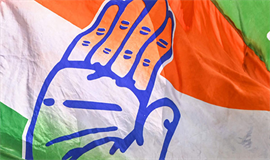 കാ​ലി​ക്ക​ട്ട് വാ​ഴ്സി​റ്റി​യി​ൽ ജീ​വ​ന​ക്കാ​രു​ടെ പെ​ൻ​ഡൗ​ൺ സ​മ​രം : ര​ണ്ടാം ദി​ന​ത്തി​ലും യു​ഡി​എ​ഫ്  ജീ​വ​ന​ക്കാ​ർ ജോ​ലി ബ​ഹി​ഷ്ക​രി​ച്ചു