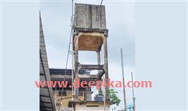 ജി​ല്ലാ ആ​ശു​പ​ത്രി​യി​ല്‍ അ​പ​ക​ട​ഭീ​ഷ​ണി​യാ​യി വാ​ട്ട​ര്‍ ടാ​ങ്ക്