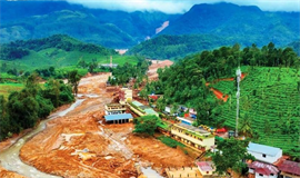 വ​യ​നാ​ട് ദു​ര​ന്ത​ത്തി​ൽ മാ​താ​പി​താ​ക്ക​ൾ ന​ഷ്ട​പ്പെ​ട്ട കു​ട്ടി​ക​ൾ​ക്ക്  പെ​രി​ന്ത​ൽ​മ​ണ്ണ പ്ര​സ​ന്‍റേ​ഷ​ൻ സ്കൂ​ളി​ന്‍റെ കൈ​ത്താ​ങ്ങ്