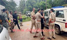 യൂ​ത്ത് കോ​ൺ​ഗ്ര​സ്‌ പ്ര​വ​ർ​ത്ത​ക​രെ ക​രു​ത​ൽ ത​ട​ങ്ക​ലി​ലാ​ക്കി