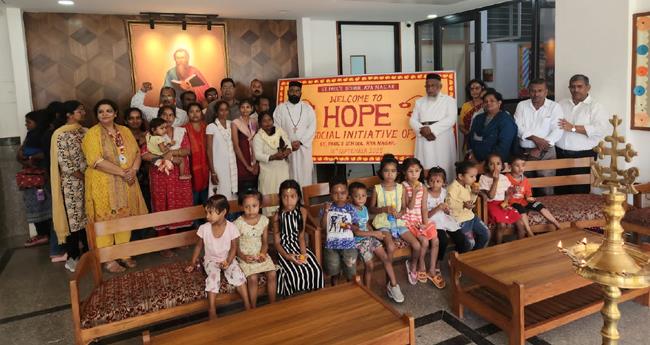 വി​ദ്യാ​ർ​ഥി​ക​ളെ പ്രോ​ത്സാ​ഹി​പ്പി​ക്കാ​നാ​യി പ​ദ്ധ​തി ആ​രം​ഭി​ച്ചു
