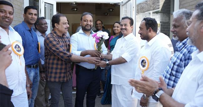 ജ​ന്മ​നാ​ടി​ന്‍റെ ഓ​ർ​മ​ക​ൾ പു​തു​ക്കി യു​കെ​യി​ൽ ച​ങ്ങ​നാ​ശേ​രി സം​ഗ​മം ന​ട​ത്തി