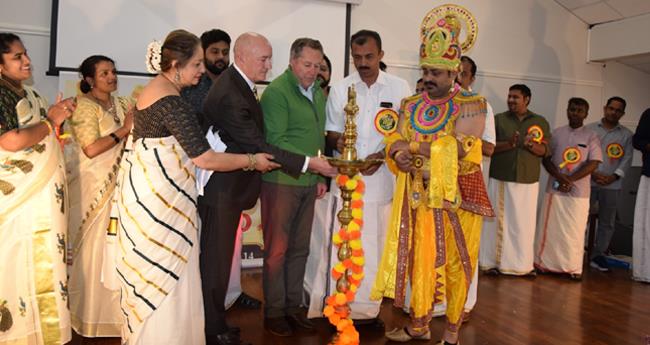 ആ​ൽ​ബ​നി മ​ല്ലൂ​സി​ന്‍റെ ഓ​ണാ​ഘോ​ഷം വ​ർ​ണാ​ഭ​മാ​യി
